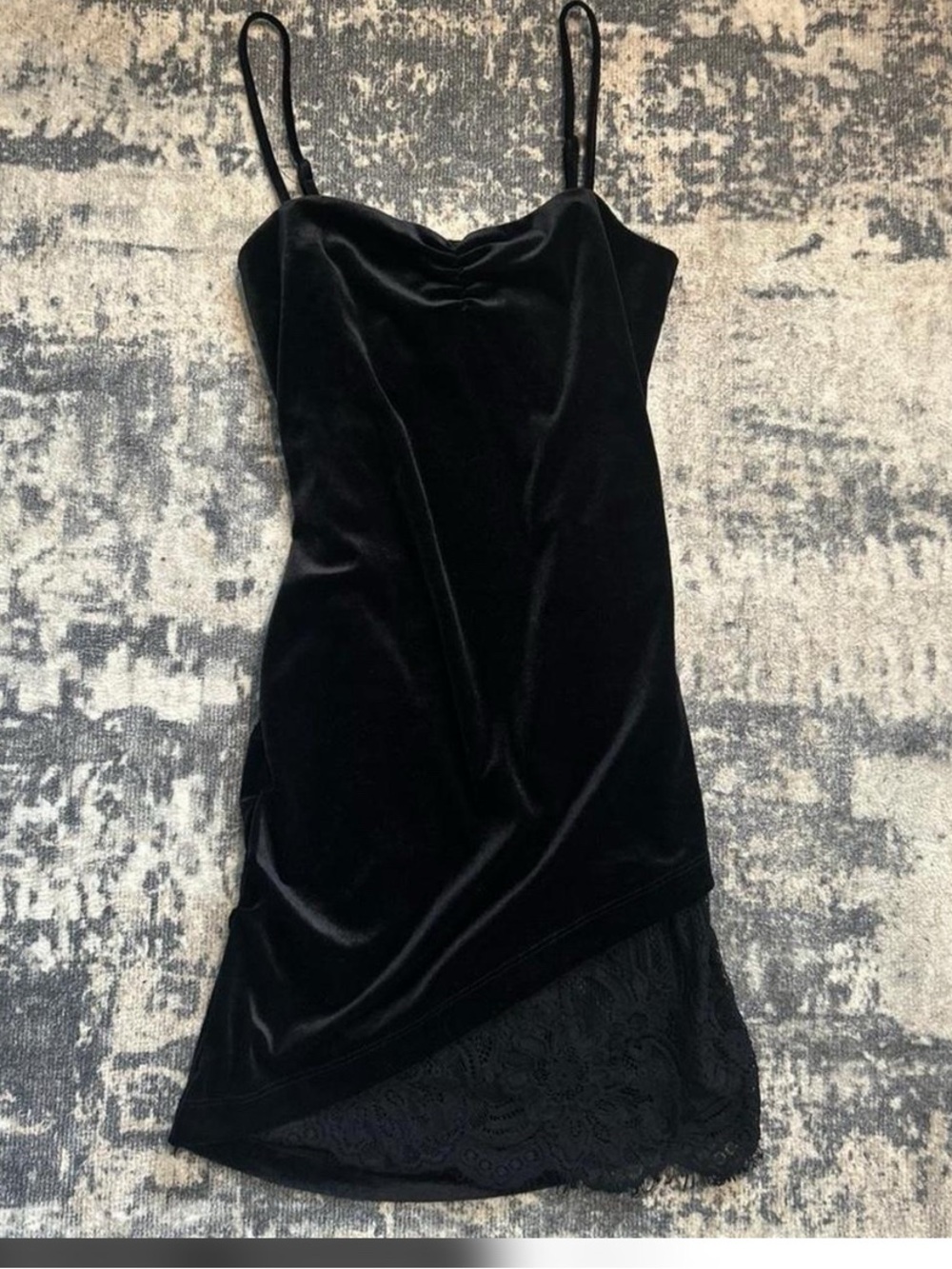 Forever 21 Black Velvet Mini Slip Dress with Lace Trimu
